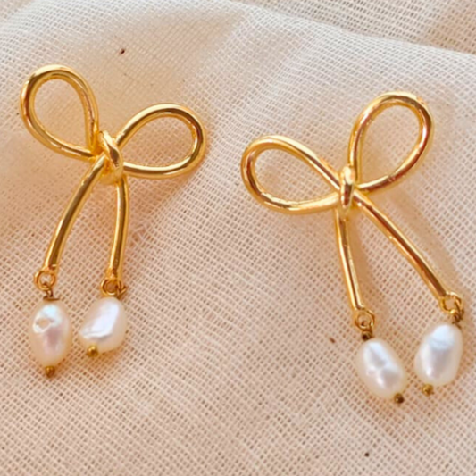 Gold-Plated-Bow-Earring-with-Baroque-Pearl