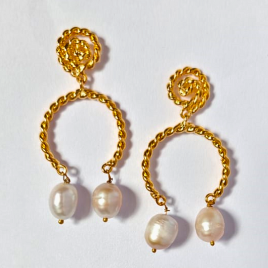 Halo-Whirl-Pearl-Earrings