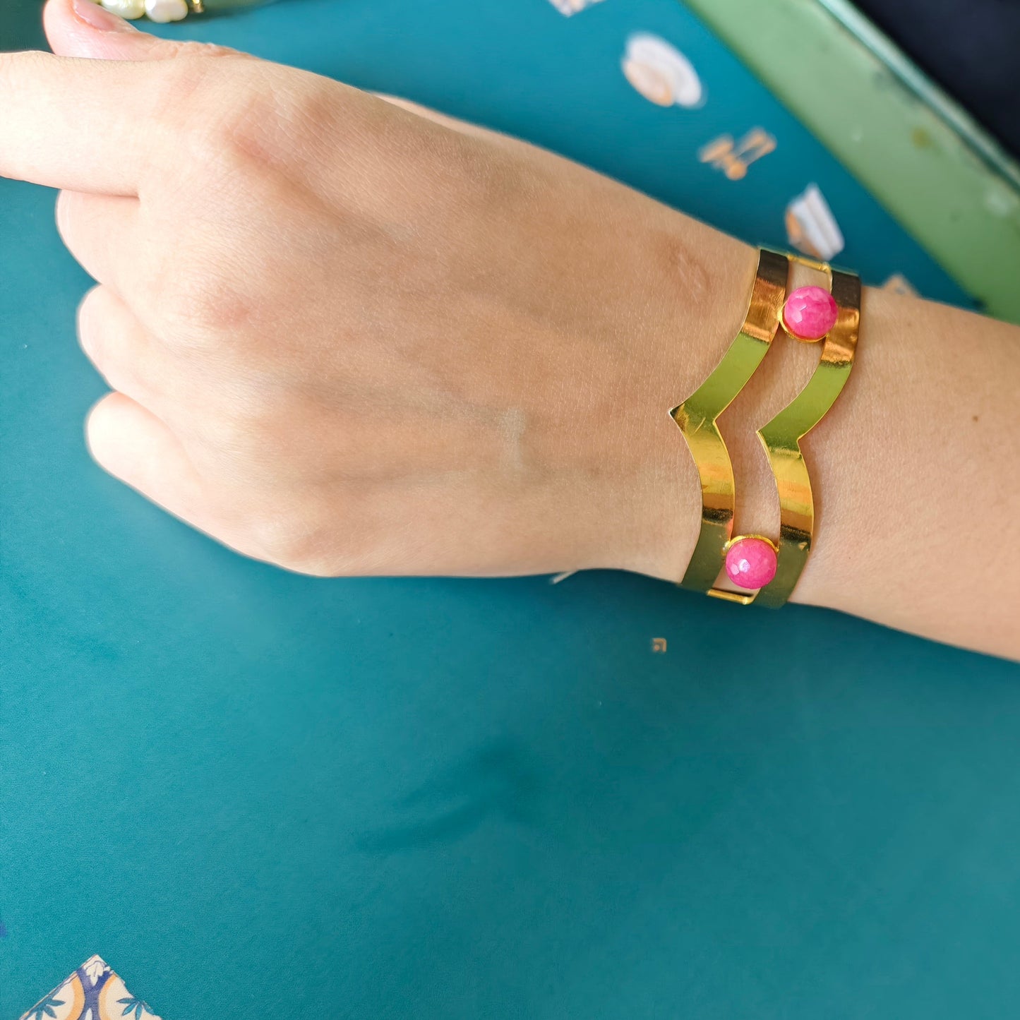 pink_onyx_cuff