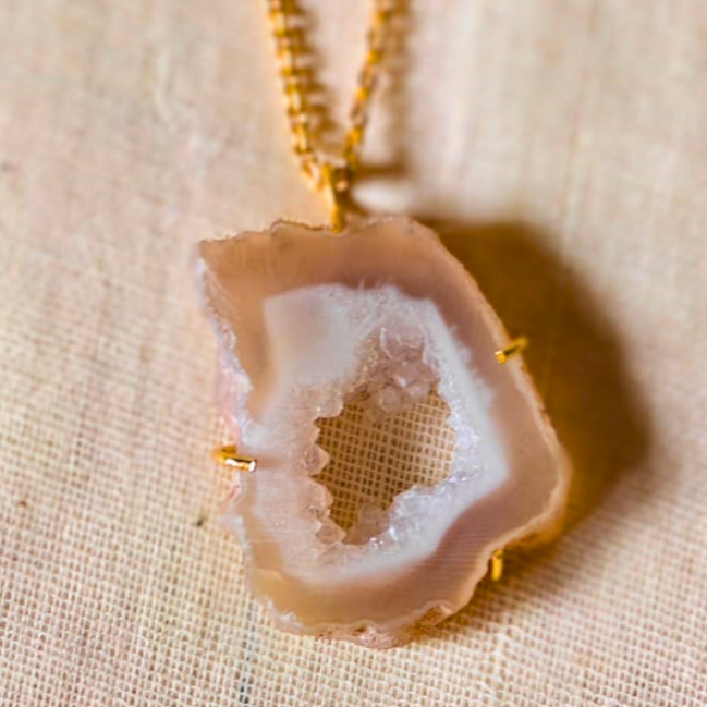 White-Druzy-Agate-Stone-Pendant