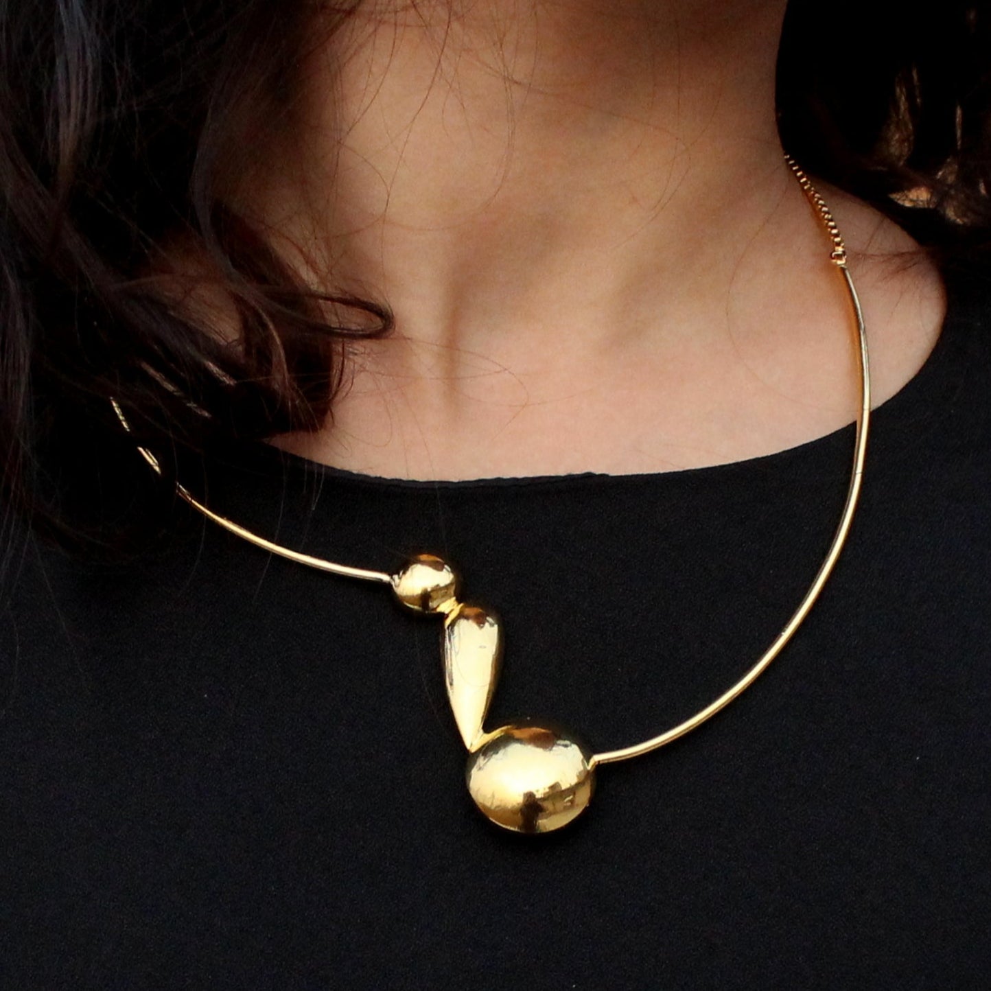 Mano Cornuta Necklace