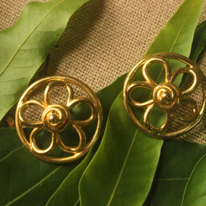 Round floral ear studs with retro spiral center, crafted in brass with gold finish