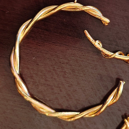 Twist Bracelet